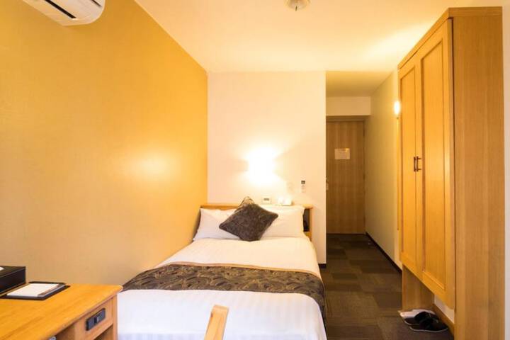 Room 10 of 45