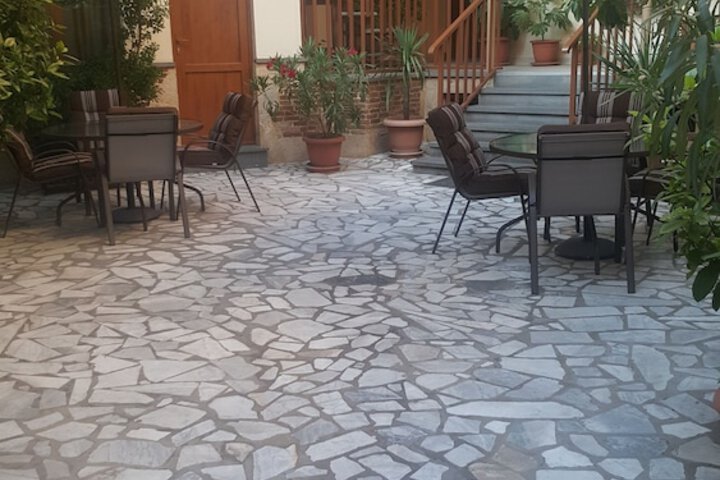 Hotel Exterior 33 of 37