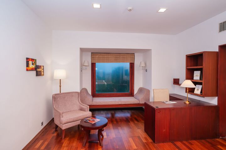 Room 40 of 115