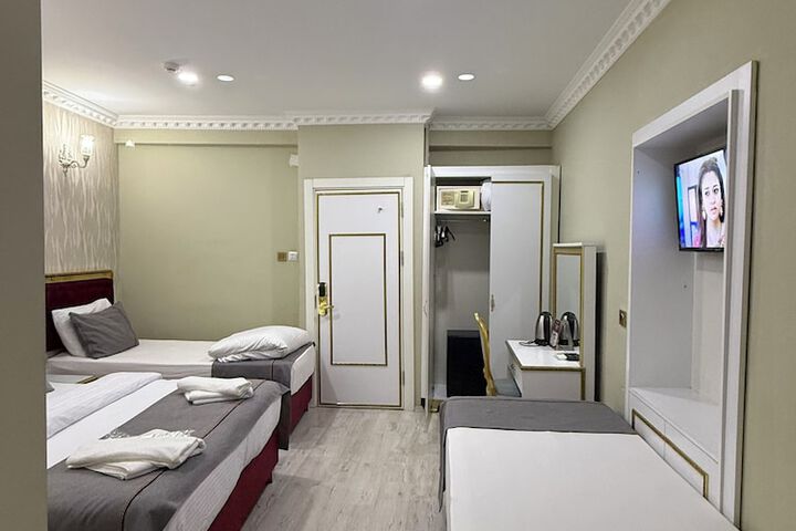 Room 56 of 110