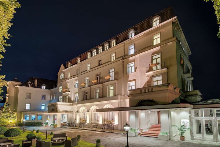 Hotel 76 of 84
