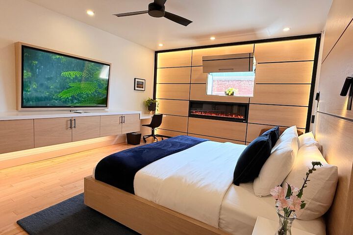 Room 30 of 206
