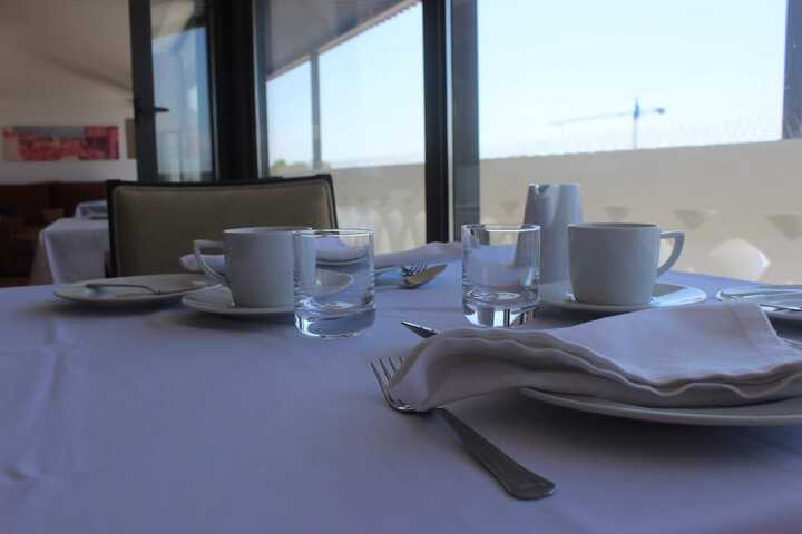 Breakfast/Coffee Service 44 of 129