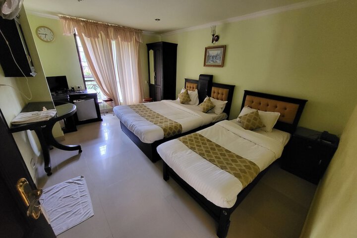 Room 7 of 27