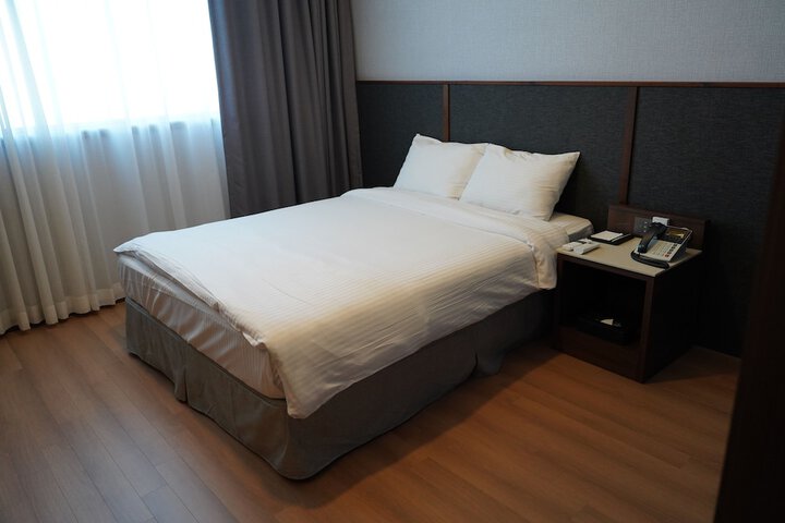 Room 4 of 21