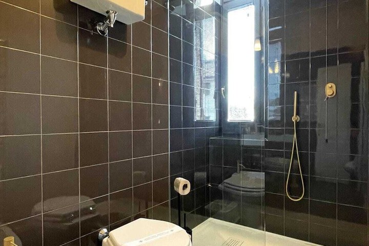 Bathroom Interior Photo