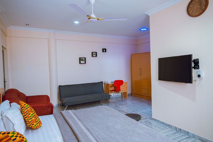 Room 80 of 138