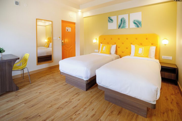 Room 4 of 13