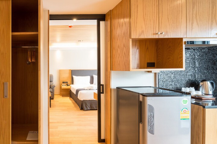 Room 30 of 49