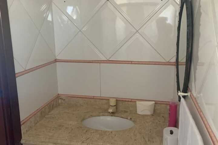 Room 54 of 69