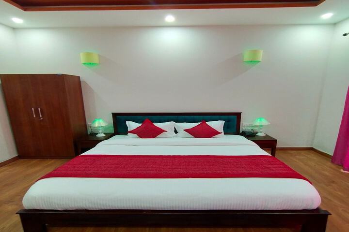 Room 16 of 31