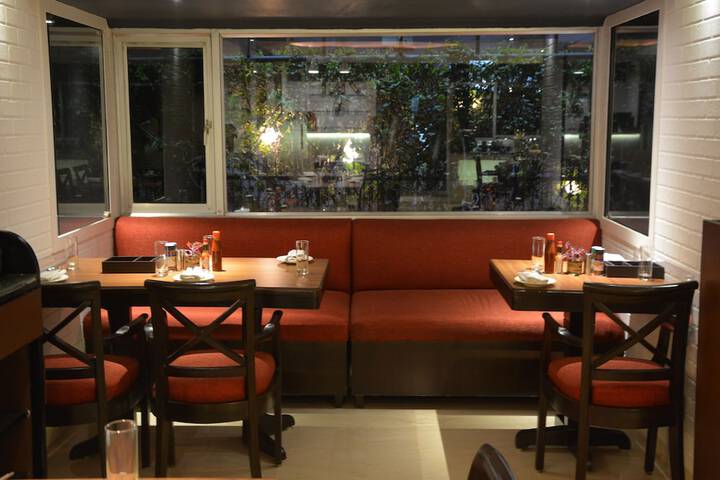 Dining 41 of 95