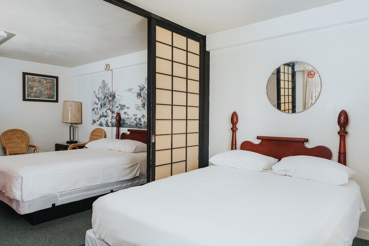 Room 44 of 111