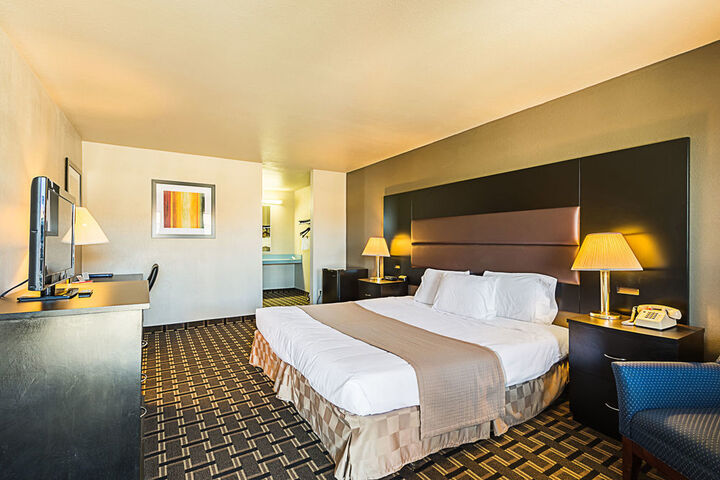 Room 40 of 53