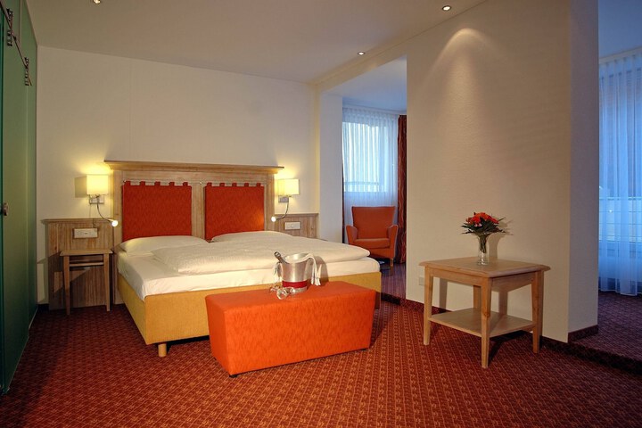 Room 19 of 49