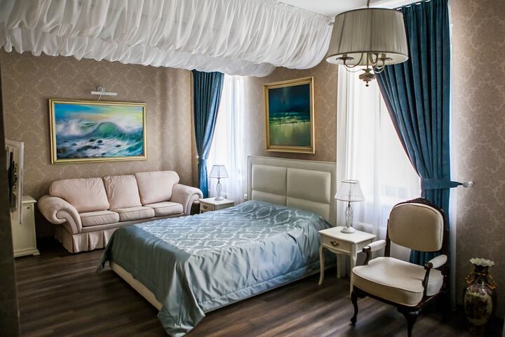 Mandarin ClubHouse