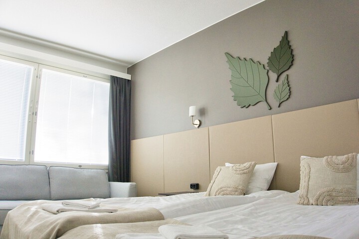 Room 15 of 34