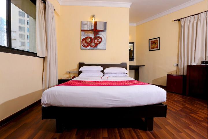 Room 14 of 38
