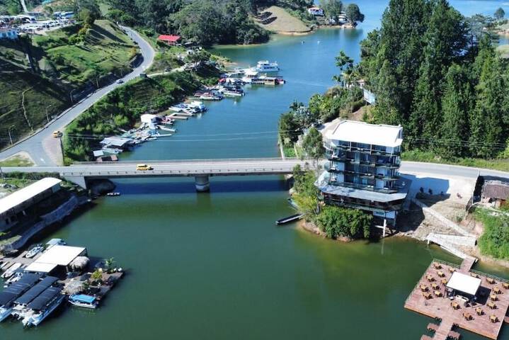 Hotel Nova El Peñol in El Peñol
