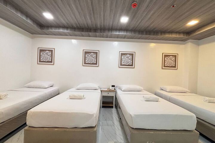 Room 5 of 96