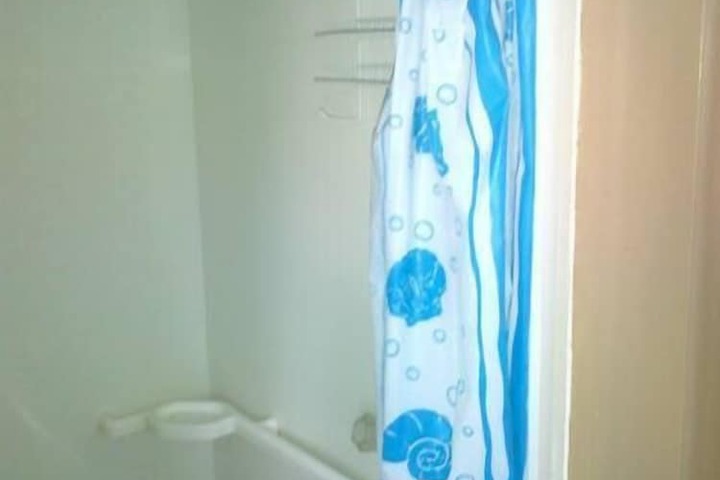 Room 8 of 14