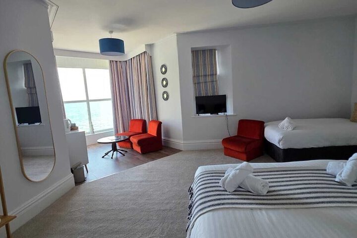 Room 34 of 93