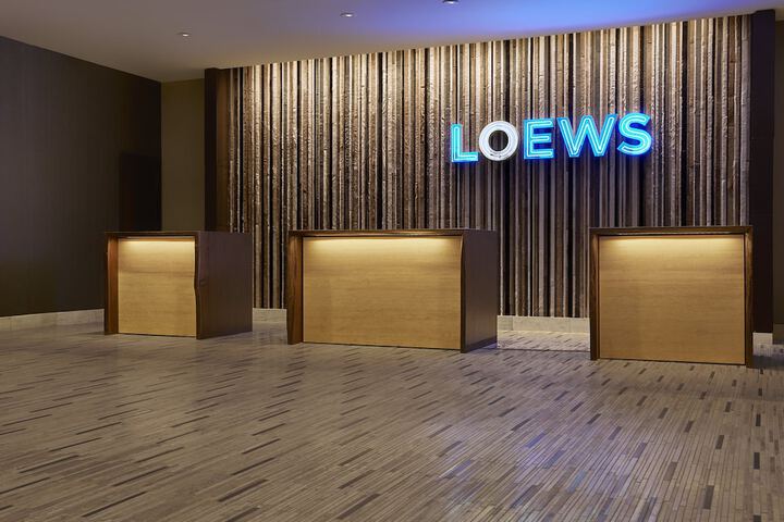 Lobby lounge