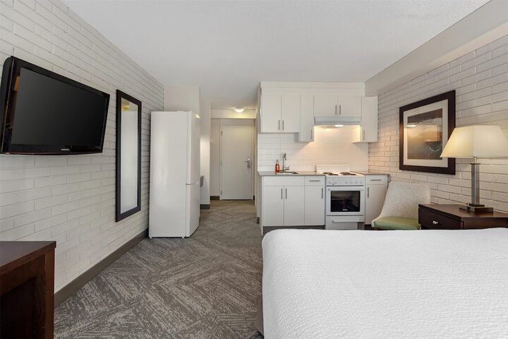 Room 11 of 61