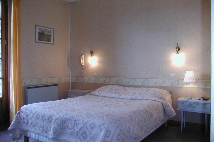 Room 3 of 24