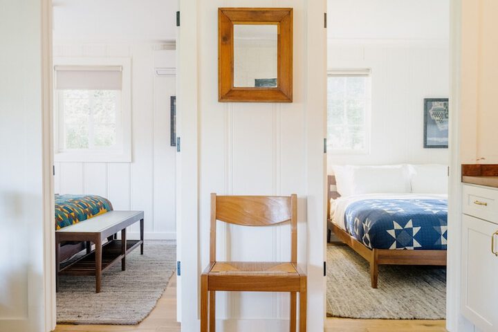 Room 44 of 180