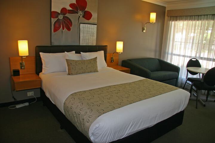 Room 4 of 29