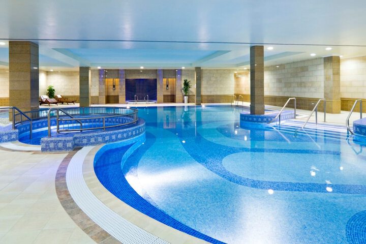Pool Hotel