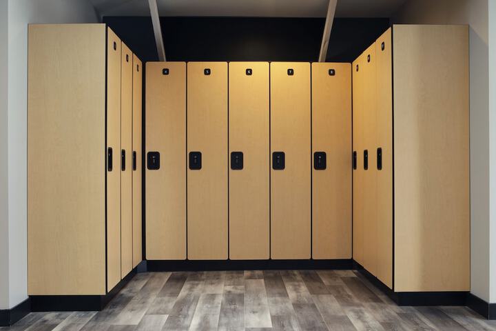 Room 8 of 39