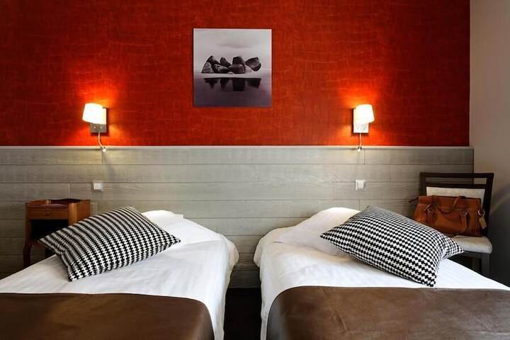 Room 5 of 46