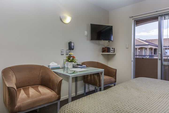 Room 7 of 35