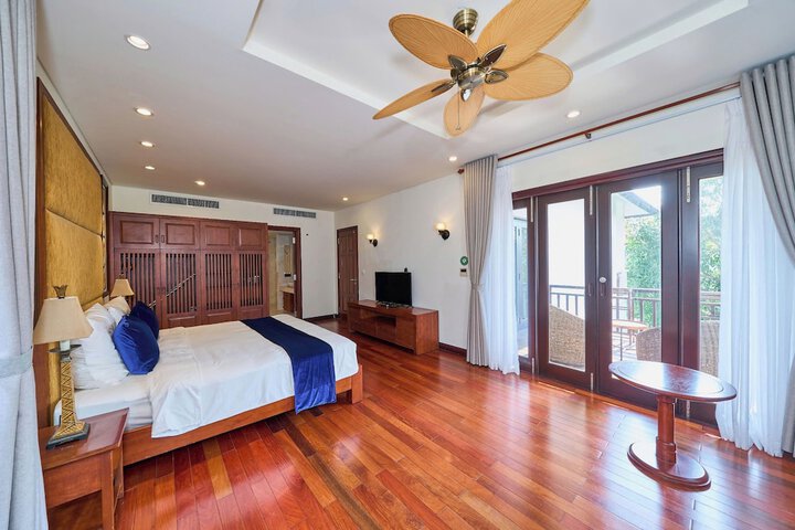 Room 43 of 125