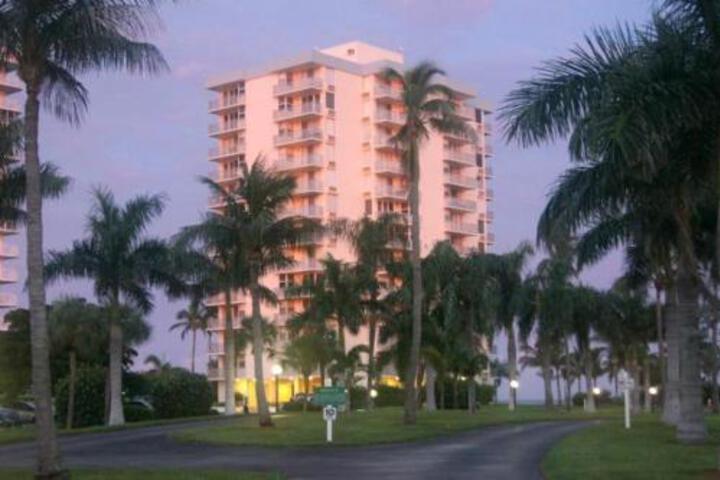 Estero Beach &  Tennis #1006c Apartment in Fort Myers Beach, FL