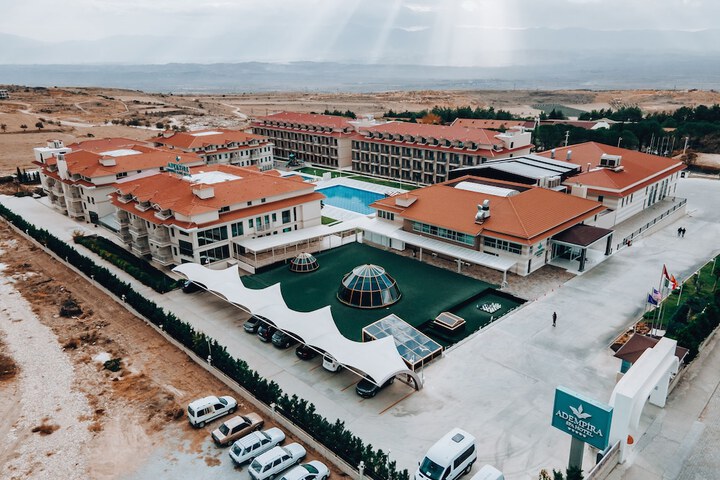 Hotel 134 of 139