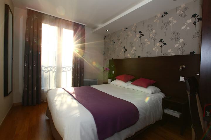 Room 7 of 37