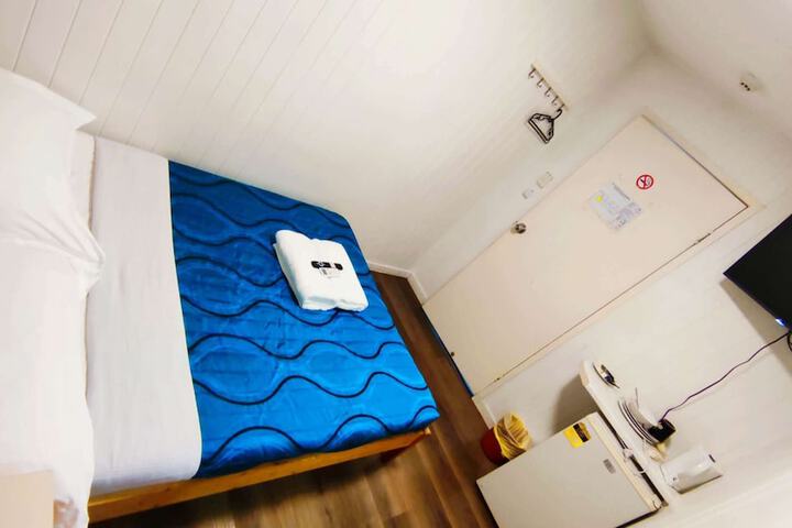 Room 29 of 73