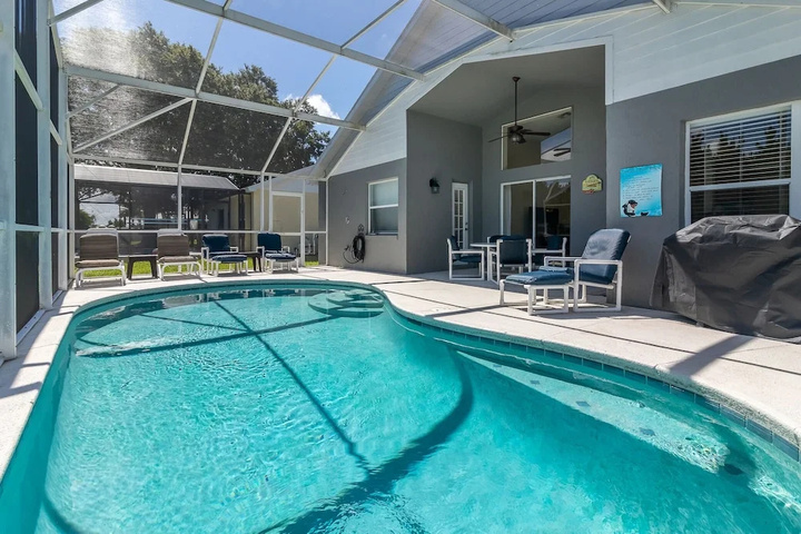 Pool 17 of 28