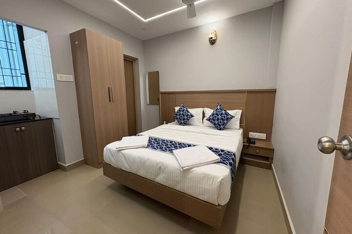 Room 6 of 49