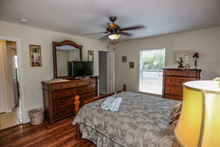 Room 19 of 25