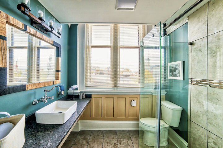 Premium Double Room Private Bathroom City View 205 Council Room (126 of 132)