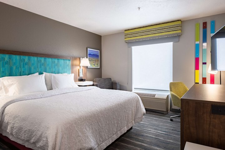Room 5 of 28