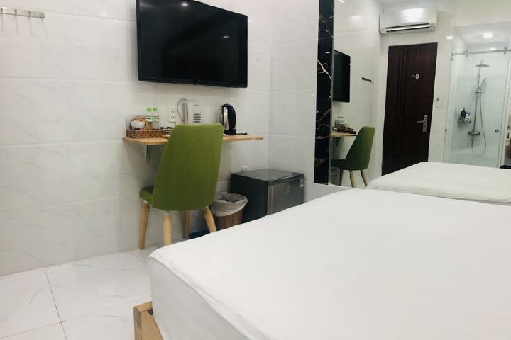 Room 17 of 31
