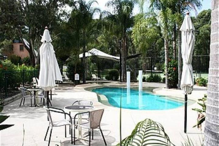 Pool 4 of 5