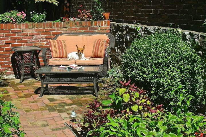 Hotel Exterior 23 of 25