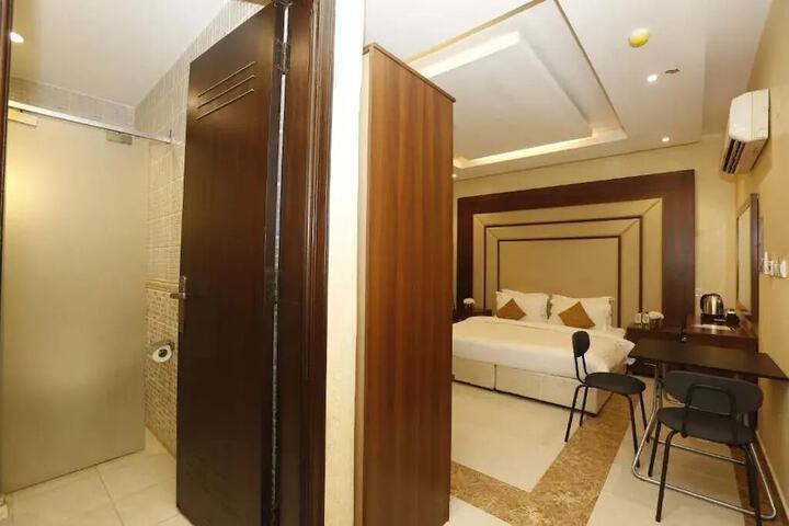 Room 3 of 25