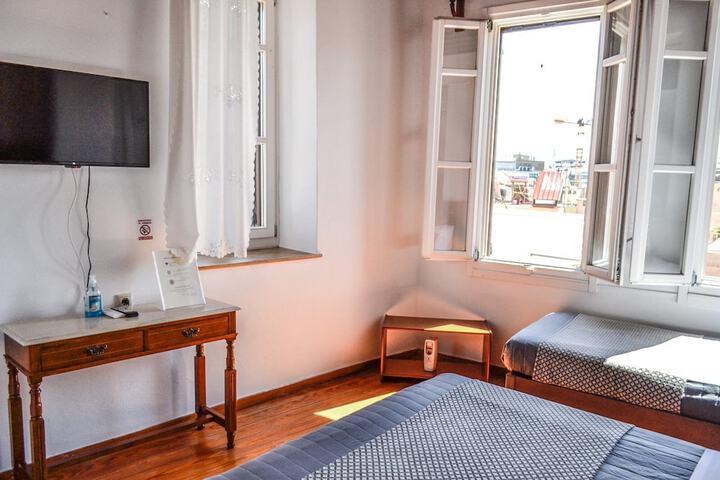 Room 55 of 148